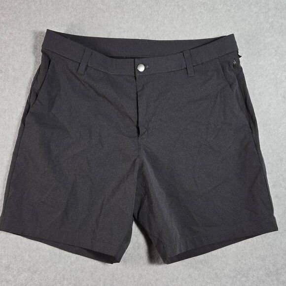 Lululemon Shorts Men 33 Black Commission WovenAir 7" Lightweight Preppy Work Gol - Picture 1 of 10